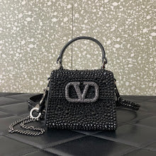 Luxury Iconic Crossbody Bag - Women's Elegant Designer Fashion - NM2933