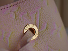 Premium Women's Shoulder Bag - Designer Luxury Fashion Accessory - NM4722