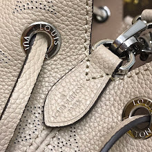 Luxury Structured Shoulder Bag - Women's Premium Designer Fashion - NM4111
