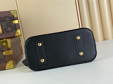 Luxury Designer Shoulder Bag for Women - Premium Fashion Handbag - NM4277