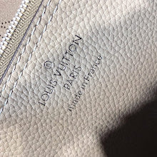 Luxury Designer Crossbody Bag for Women - Premium Fashion Handbag - NM4272