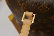 Luxury Structured Shoulder Bag - Women's Premium Designer Fashion - NM4317