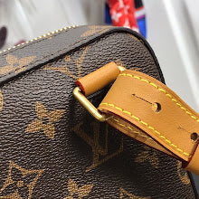 Chic Women's Crossbody Handbag - Luxury Premium Designer Style - NM4374
