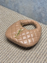 Designer Iconic Shoulder Bag - Luxury Women's Premium Fashion - NM3247