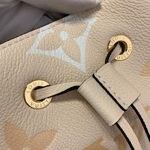 Luxury Designer Shoulder Bag for Women - Premium Fashion Handbag - NM4921