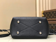 Chic Women's Designer Tote - Luxury Premium Handbag Style - NM4113