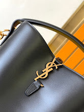 Luxury Monogram Shoulder Bag - Women's Elegant Designer Fashion - NM3321