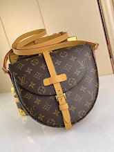 Premium Women's Crossbody Bag - Luxury Designer Fashion Accessory - NM4306