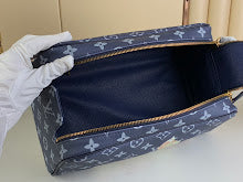 Premium Signature Shoulder Bag - Chic Women's Luxury Designer - NM4885
