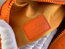 Premium Leather Crossbody Bag - Elegant Women's Designer Handbag - NM4211