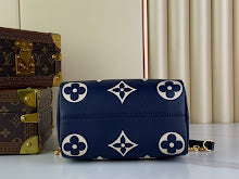 Luxury Structured Shoulder Bag - Women's Premium Designer Fashion - NM4445