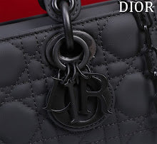 Chic Women's Crossbody Handbag - Luxury Premium Designer Style - NM7429