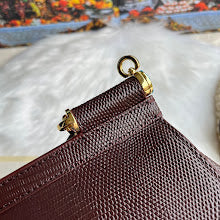 Luxury Iconic Crossbody Bag - Women's Elegant Designer Fashion - NM6896