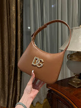 Designer Iconic Shoulder Bag - Luxury Women's Premium Fashion - NM6925