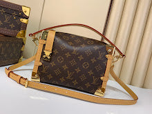 Luxury Structured Shoulder Bag - Women's Premium Designer Fashion - NM4654