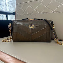Luxury Monogram Shoulder Bag - Women's Elegant Designer Fashion - NM2916