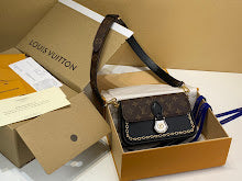 Premium Leather Crossbody Bag - Elegant Women's Designer Handbag - NM4971