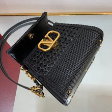 Chic Designer Shoulder Handbag - Premium Luxury Women's Style - NM2742