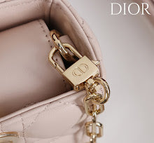 Luxury Structured Top Handle Bag - Premium Women's Designer Fashion - NM7583