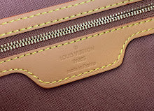 Chic Women's Crossbody Handbag - Luxury Premium Designer Style - NM4329