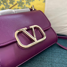 Luxury Signature Top Handle Bag - Elegant Women's Designer Handbag - NM2789