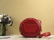 Luxury Structured Shoulder Bag - Women's Premium Designer Fashion - NM4261