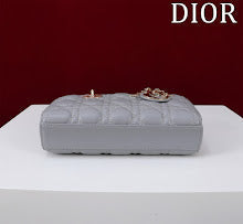 Luxury Structured Shoulder Bag - Women's Premium Designer Fashion - NM7367