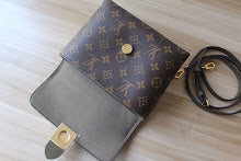 Premium Women's Tote Bag - Luxury Designer Fashion Handbag - NM4363