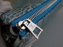 Premium Women's Crossbody Bag - Luxury Designer Fashion Accessory - NM5182