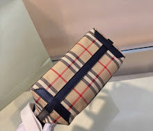 Luxury Monogram Shoulder Bag - Women's Elegant Designer Fashion - NM5565