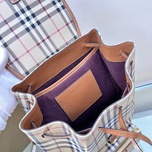 Luxury Iconic Crossbody Bag - Women's Elegant Designer Fashion - NM5495