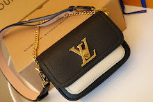 Designer Heritage Crossbody Bag - Premium Luxury Women's Fashion - NM5065