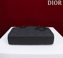 Chic Women's Crossbody Handbag - Luxury Premium Designer Style - NM7429