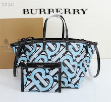 Premium Leather Crossbody Bag - Elegant Women's Designer Handbag - NM5552