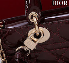 Premium Leather Crossbody Bag - Elegant Women's Designer Handbag - NM7294