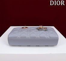 Luxury Signature Top Handle Bag - Elegant Women's Designer Handbag - NM7297
