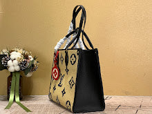 Premium Leather Crossbody Bag - Elegant Women's Designer Handbag - NM5395