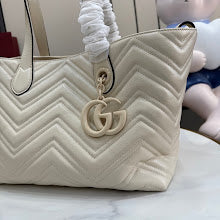 Chic Women's Designer Tote - Luxury Premium Handbag Style - NM4054