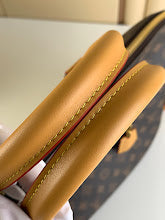 Premium Leather Shoulder Bag - Elegant Women's Designer Handbag - NM4706