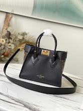 Luxury Signature Top Handle Bag - Elegant Women's Designer Handbag - NM5205