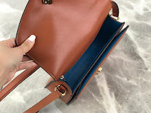 Luxury Signature Top Handle Bag - Elegant Women's Designer Handbag - NM4183