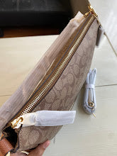 New Designer Iconic Top Handle Bag - Luxury Women's Premium Handbag - NM6393