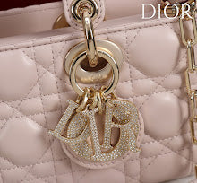 Luxury Structured Top Handle Bag - Premium Women's Designer Fashion - NM7583