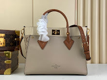Premium Women's Crossbody Bag - Luxury Designer Fashion Accessory - NM4271