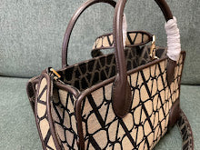 Premium Signature Crossbody - Chic Women's Luxury Designer Bag - NM2768