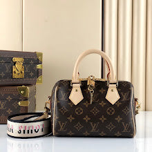 Designer Signature Tote - Premium Luxury Women's Fashion Bag - NM4832