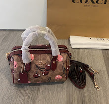 New Premium Signature Shoulder Bag - Chic Women's Luxury Designer - NM6501