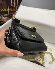 Premium Leather Crossbody Bag - Elegant Women's Designer Handbag - NM7130