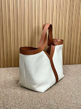 Premium Women's Crossbody Bag - Luxury Designer Fashion Accessory - NM3656