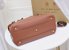 Premium Women's Crossbody Bag - Luxury Designer Fashion Accessory - NM5563